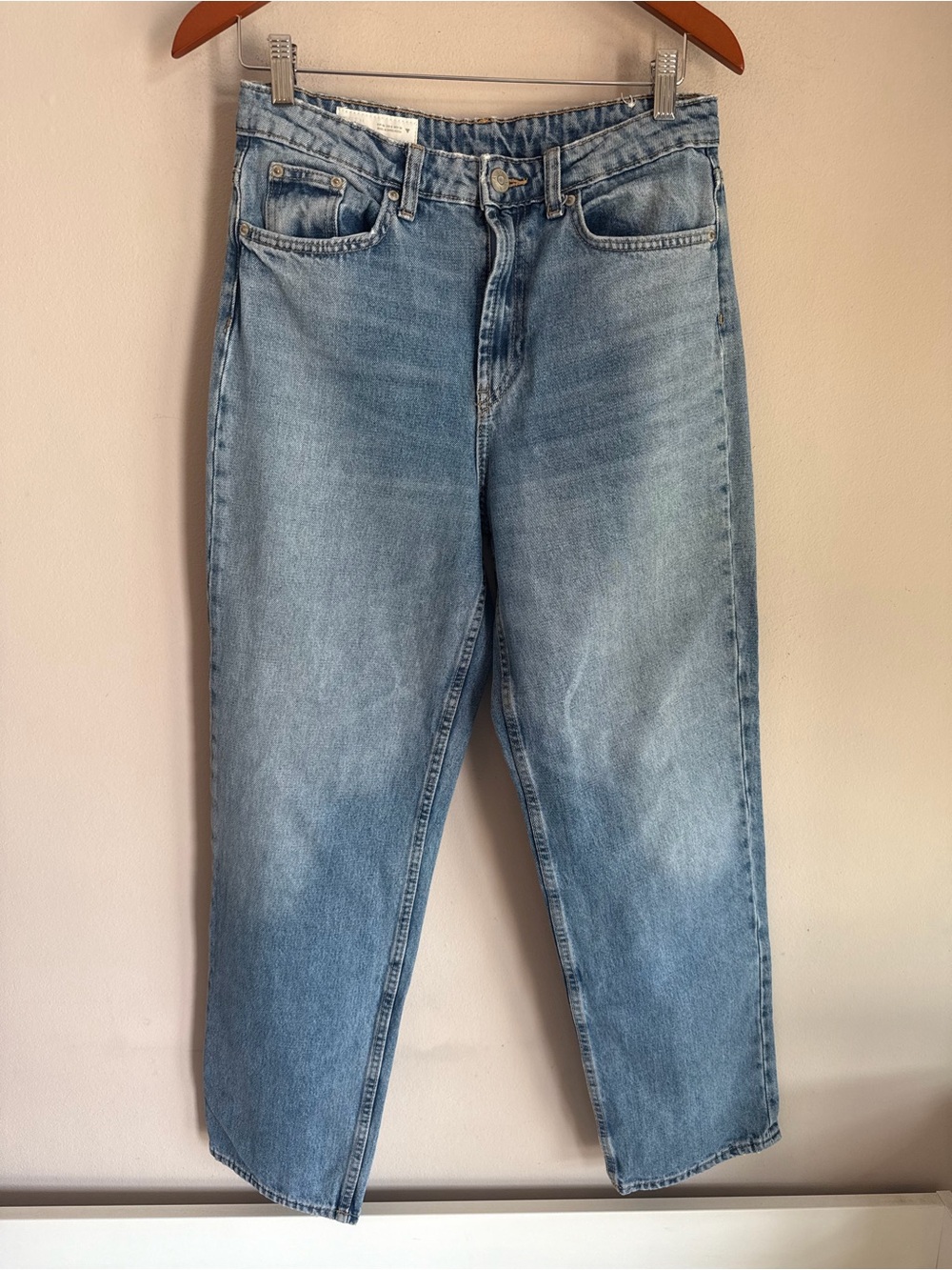 Zara High Waisted Straight Leg Jeans Light Wash Blue Size 6 28